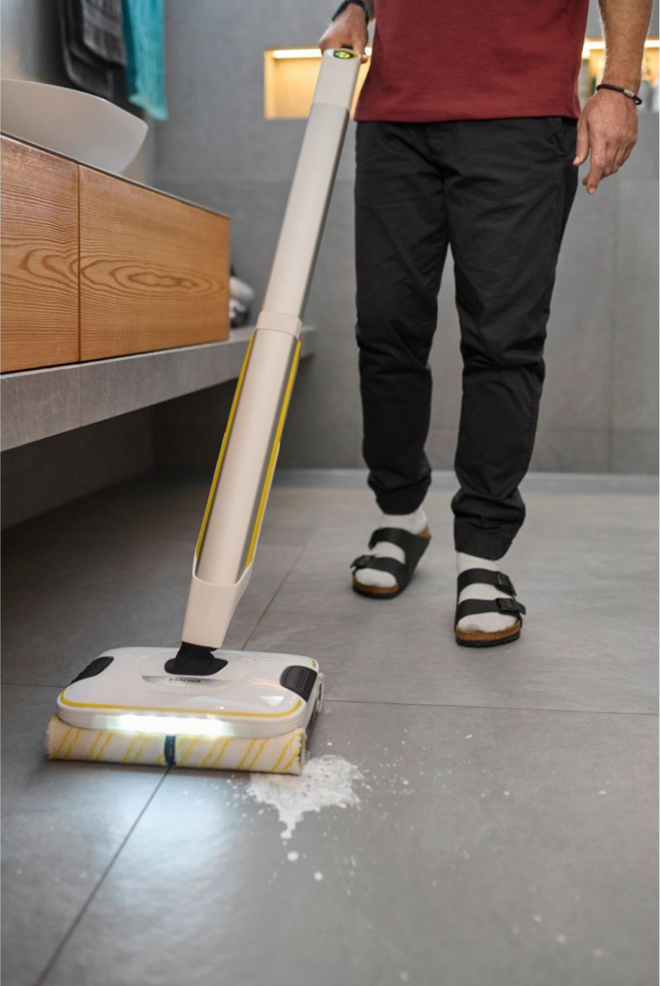 Aspirateur laveur KARCHER FC 8 sans fil - Signature line